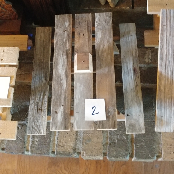 Squirrel corn picnic table novelty feeder gift - Picture 10 of 15